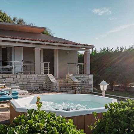 Neptune Sea House - Beachfront Agios Spyridon  Exterior foto